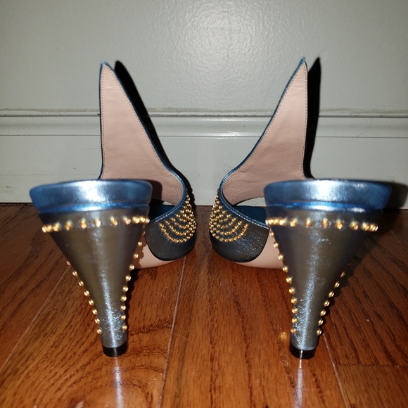 Gucci Exaggerated Point Rhinestone Mules - Picture 13 of 16